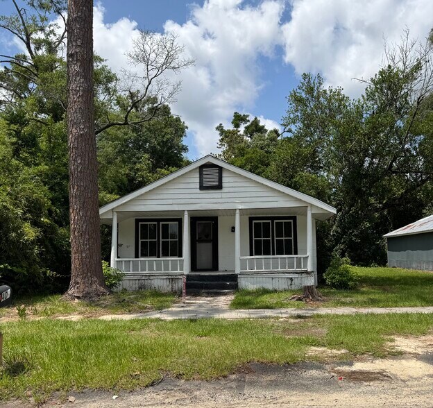 More Photos Of 1480 Park Ave, Waycross Apartments For Sale