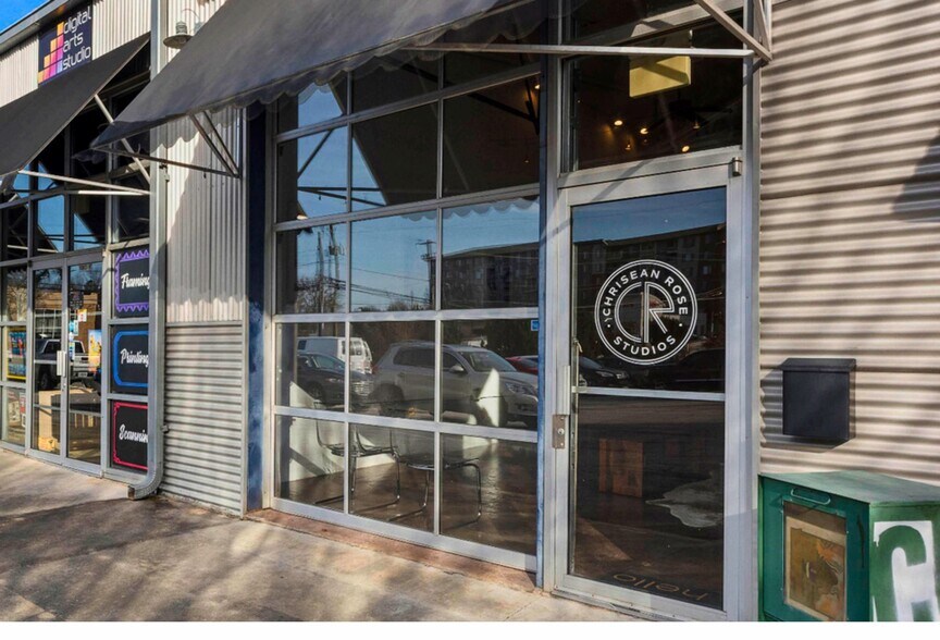 More Photos Of 1082 NW Huff Rd, Atlanta Unknown For Lease