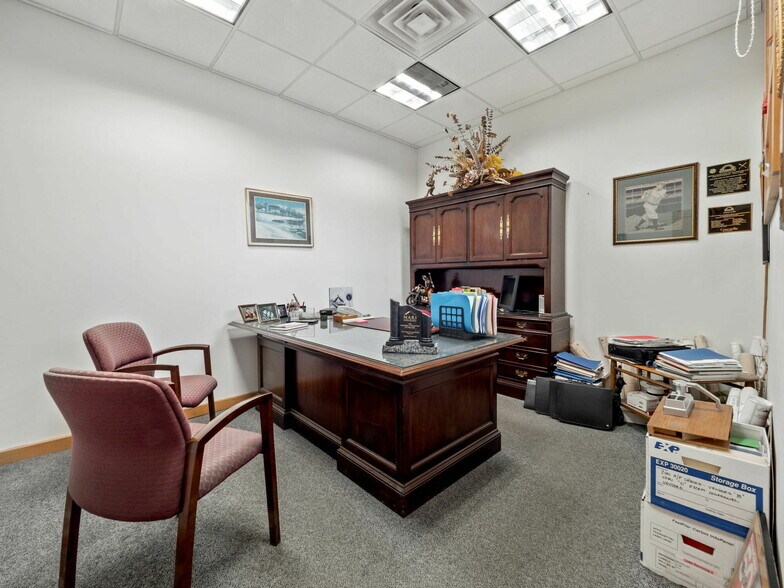 More Photos Of 740 Grand Ave, Saint Paul Storefront Retail Office For Sale