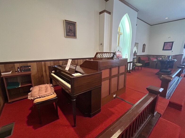 More Photos Of 4051 2nd Creek rd, Blanchester Religious Facility For Sale