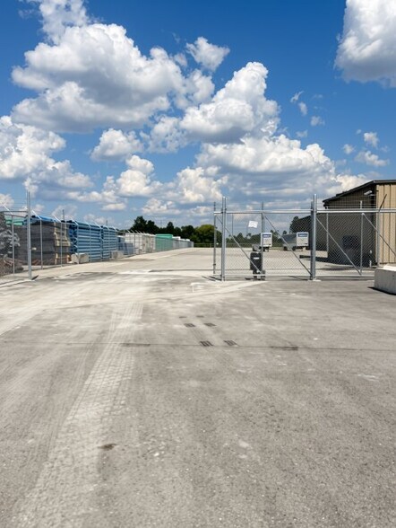 More Photos Of 6702 Enterprise Dr, Louisville Land For Lease