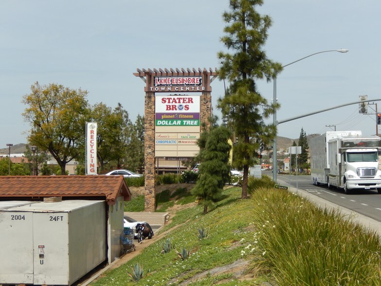 More Photos Of 32231-32291 Mission Trail Rd, Lake Elsinore Unknown For Lease