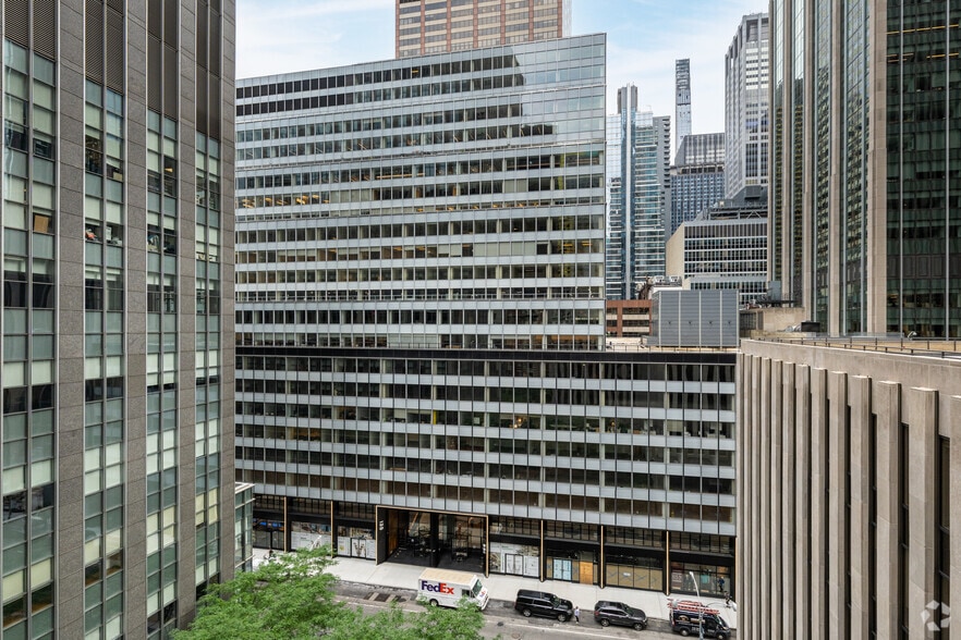 More Photos Of 135 W 50th St, New York Office For Lease