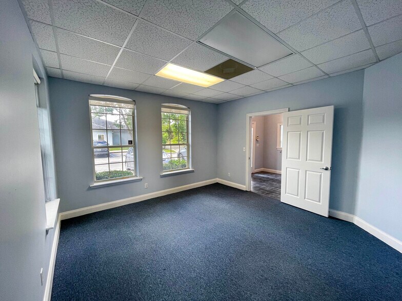 More Photos Of 13119 Professional Dr, Jacksonville Medical For Lease