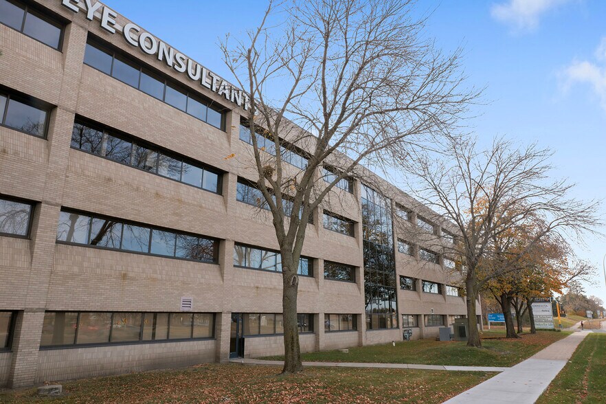 More Photos Of 9801 S Dupont Ave, Bloomington Office For Lease