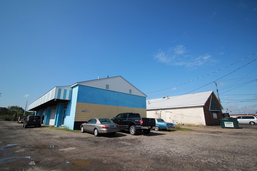 More Photos Of 3003 Harrisburg Rd NE, Canton Warehouse For Sale