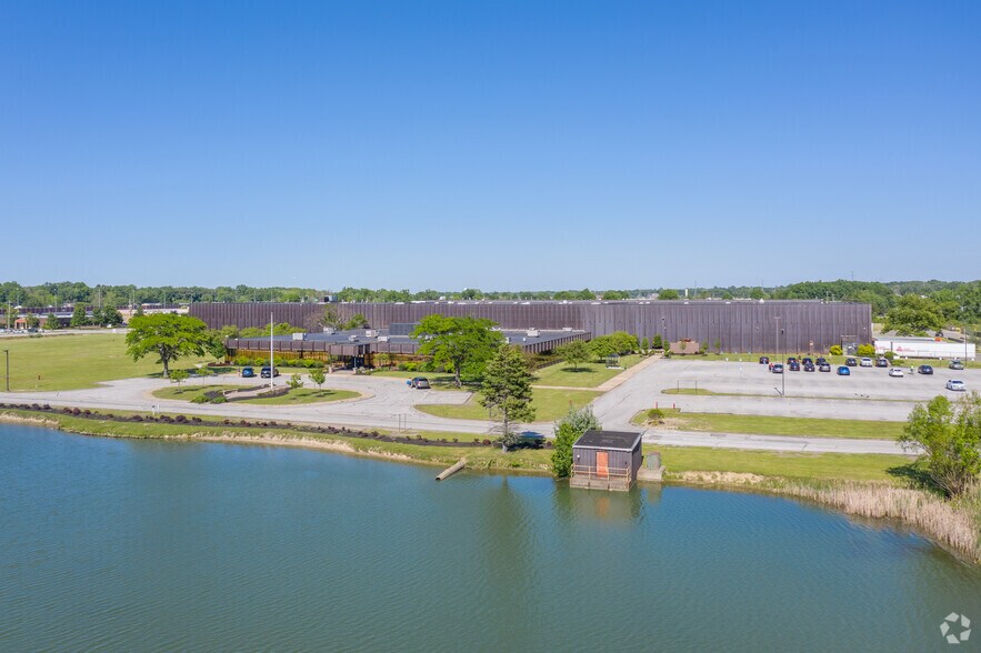 More Photos Of 8100 Tyler Blvd, Mentor Warehouse For Lease