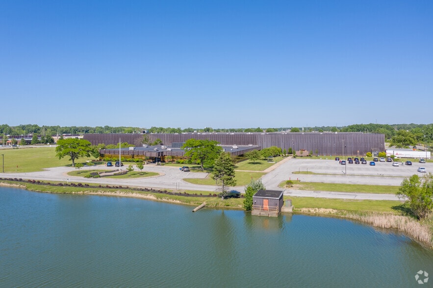 8100 Tyler Blvd, Mentor, OH 44060 Industrial For Lease