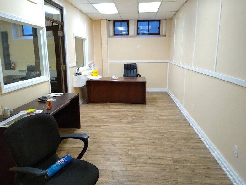 More Photos Of 209 Weeden St, Pawtucket Warehouse For Lease