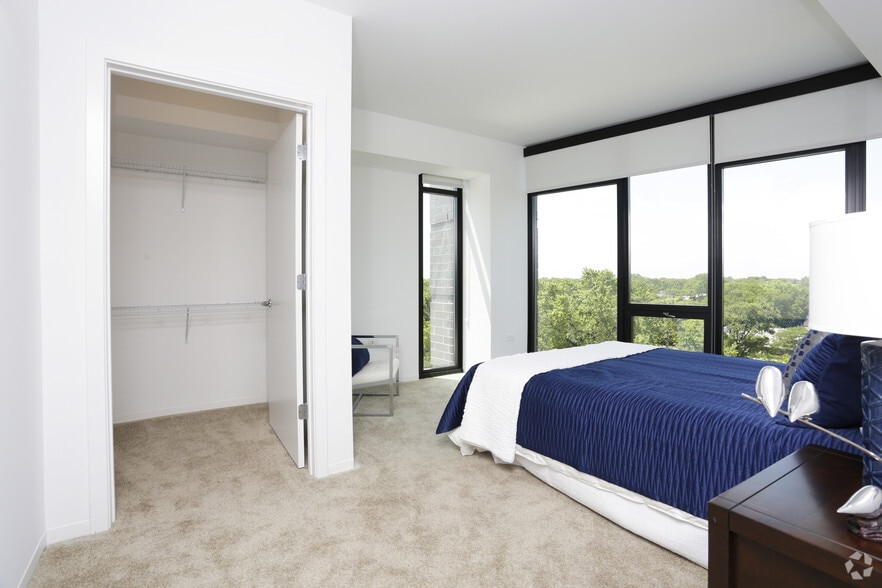 More Photos Of 847 Chicago Ave, Evanston Apartments For Lease