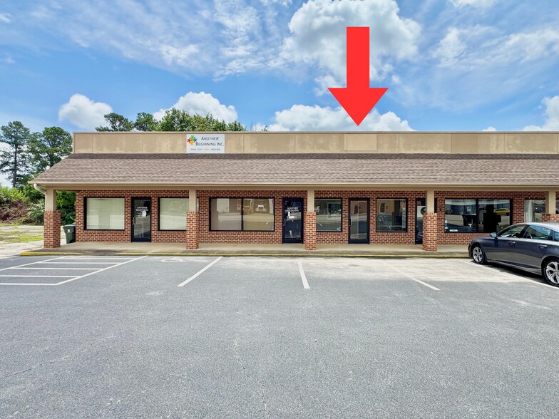 Primary Photo Of 1301-1385 W Danville St, South Hill Office For Lease