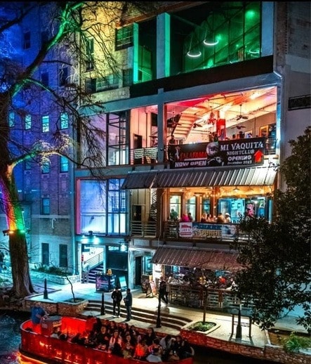 More Photos Of 212 College St, San Antonio Restaurant For Lease