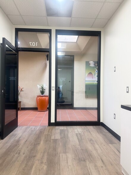 Primary Photo Of 241 N Maclay Ave, San Fernando Storefront For Lease