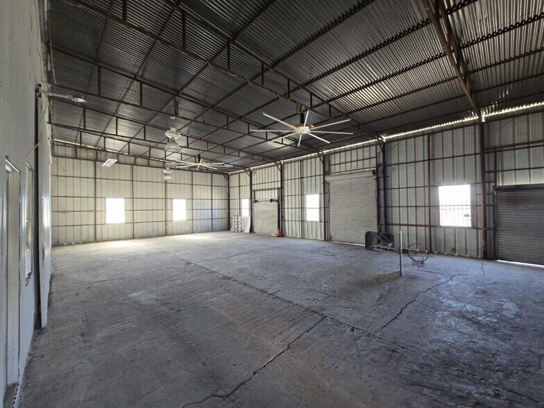 More Photos Of 8210 New Laredo Hwy, San Antonio Industrial For Sale
