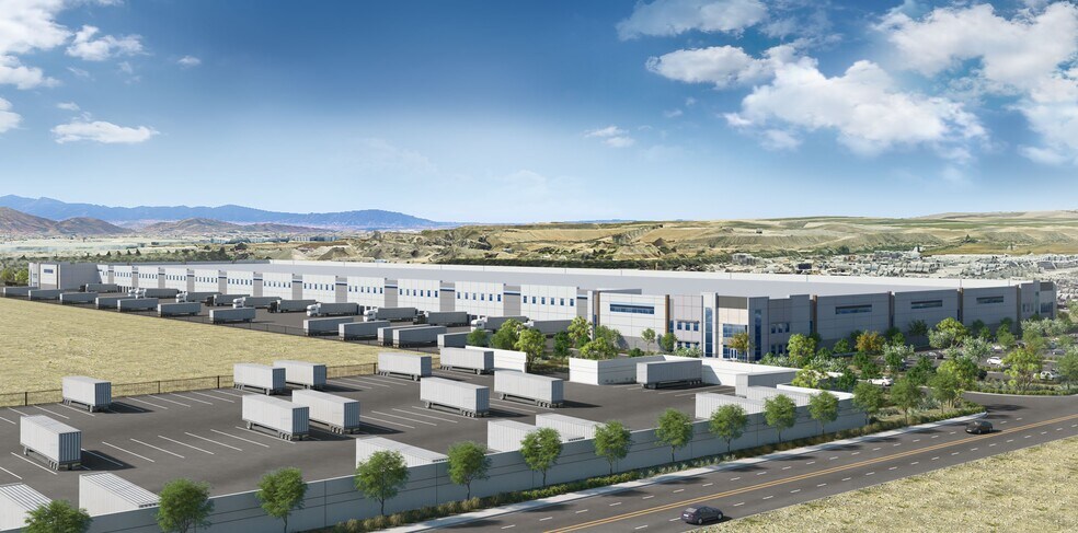 More Photos Of 2125 W Lowell St, Rialto Distribution For Lease