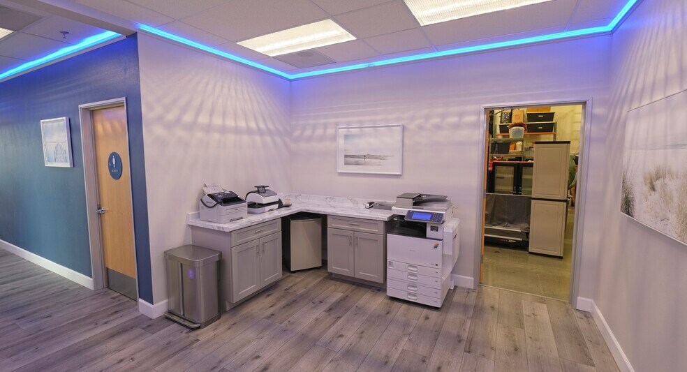 More Photos Of 1361 Rocky Point Dr, Oceanside Warehouse For Sale