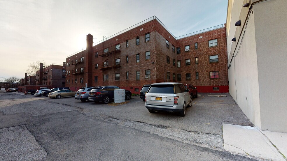 More Photos Of 1758-1768 Cropsey Ave, Brooklyn Office For Lease
