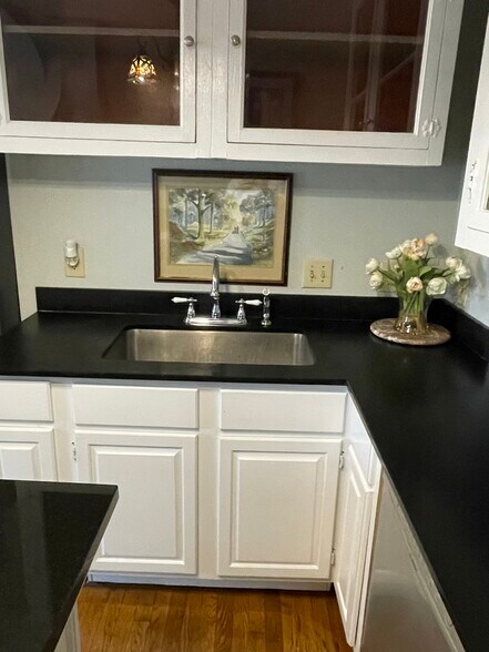 More Photos Of 445 Ludlow Ave, Cincinnati Apartments For Sale