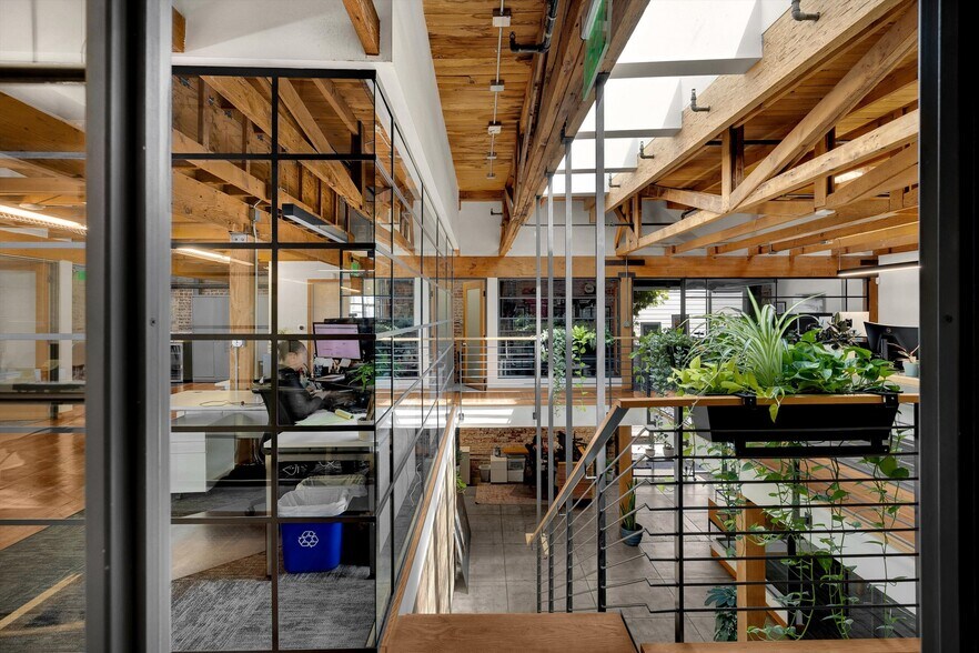 More Photos Of 425 E 4th St, Long Beach Office Residential For Sale