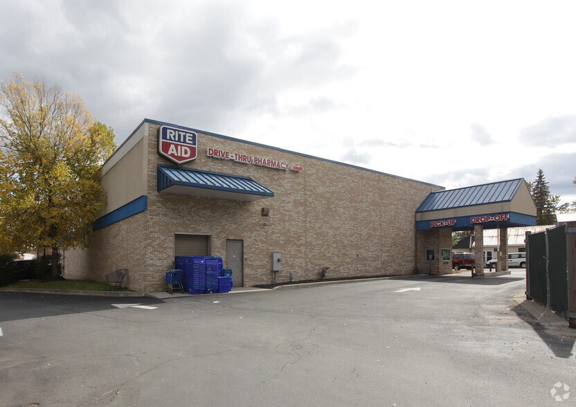 More Photos Of 1262 Dix Ave, Hudson Falls Drugstore For Lease