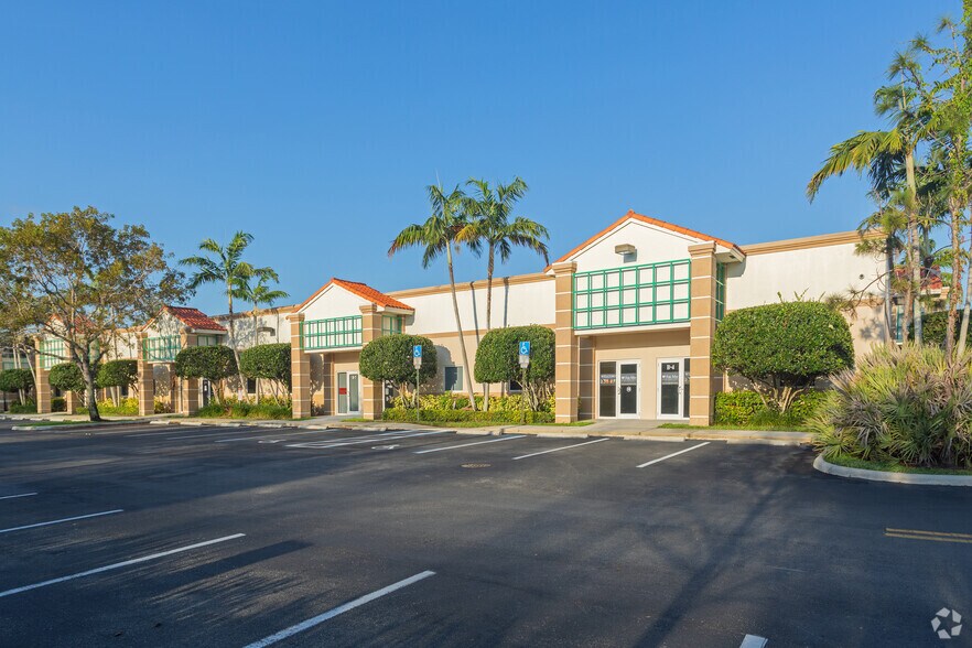 More Photos Of 4855 W Hillsboro Blvd, Coconut Creek Medical For Sale