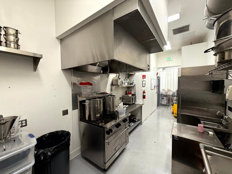 More Photos Of 1447 Santa Fe Ave, Long Beach Manufacturing For Sale