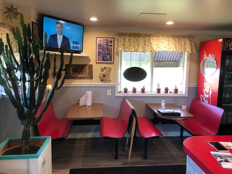 More Photos Of 3114 Chicago Dr, Hudsonville Restaurant For Sale