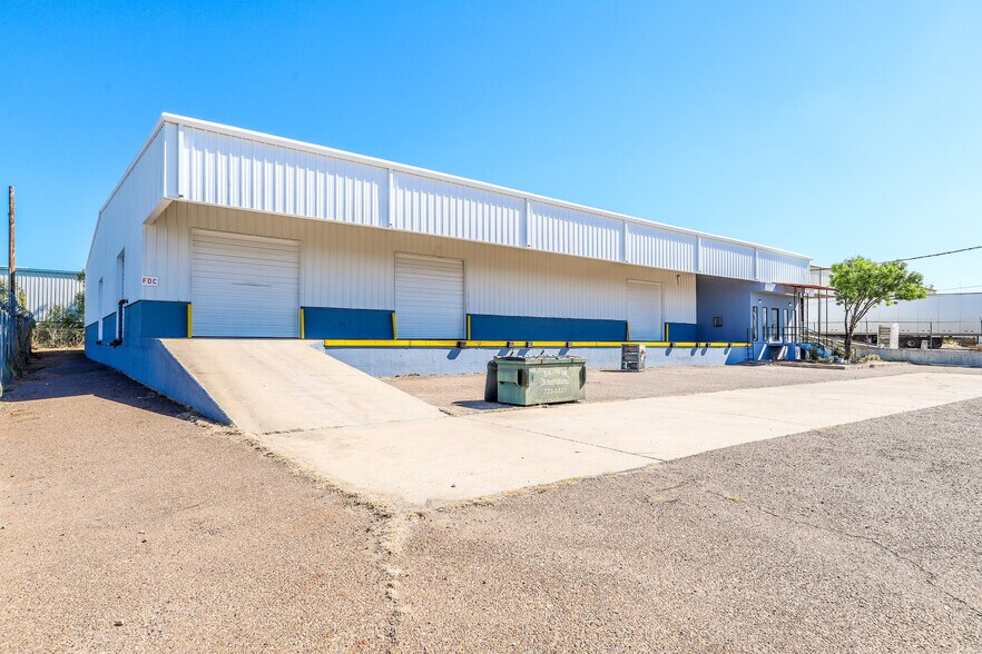 More Photos Of 14415 Import Rd, Laredo Warehouse For Lease