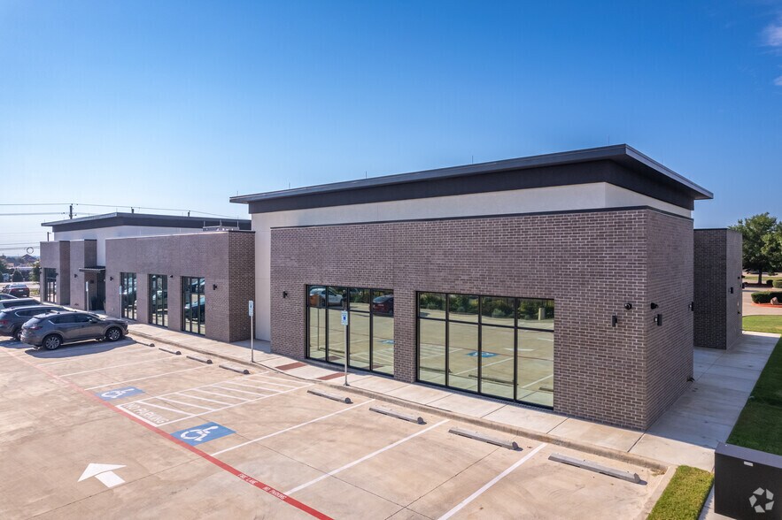 More Photos Of 2271 Highway 77 Hwy, Waxahachie Medical For Lease
