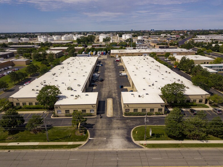 More Photos Of 1840-1864 S Elmhurst Rd, Mount Prospect Unknown For Lease