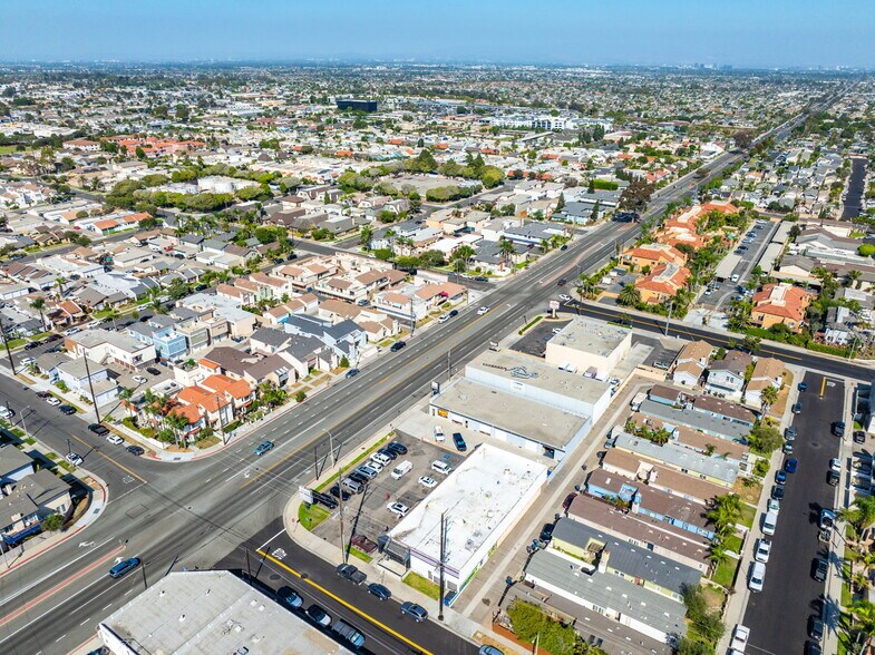 More Photos Of 204 Adams Ave, Huntington Beach Freestanding For Sale