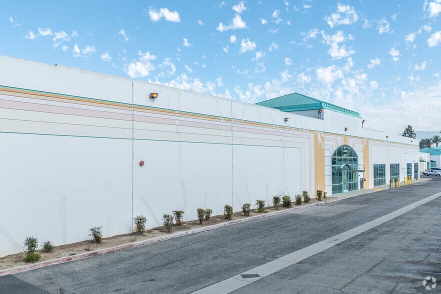 Primary Photo Of 295 E Caroline St, San Bernardino Office For Sale