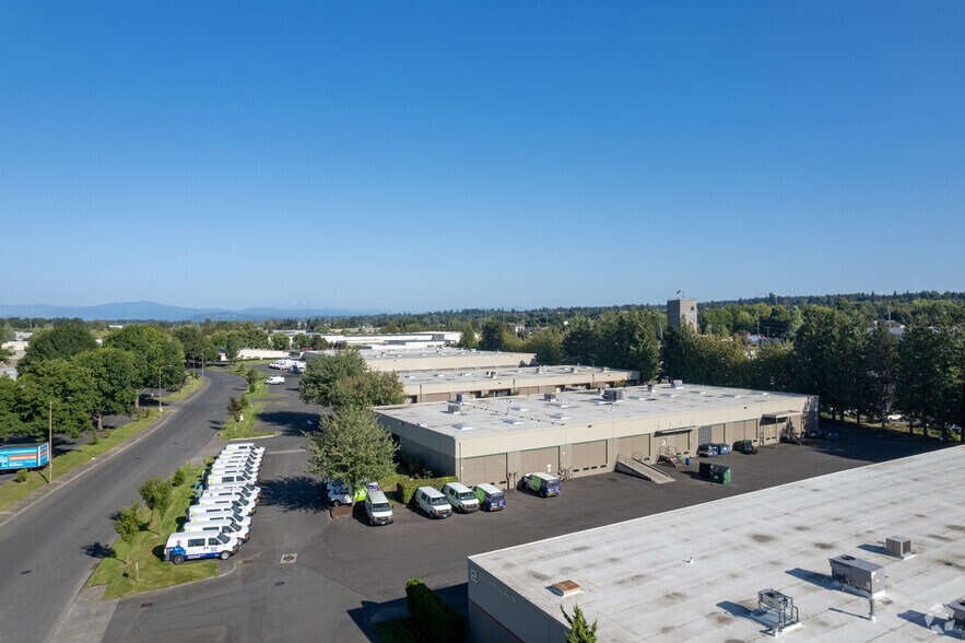 More Photos Of 4900-4916 NE 122nd Ave, Portland Unknown For Lease