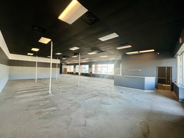 More Photos Of 540 4th St S, Coos Bay Storefront For Lease