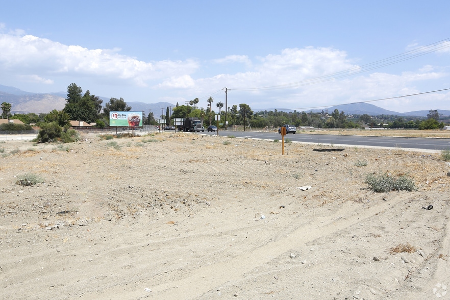 More Photos Of 43612 Florida Avenue, Hemet Land For Sale