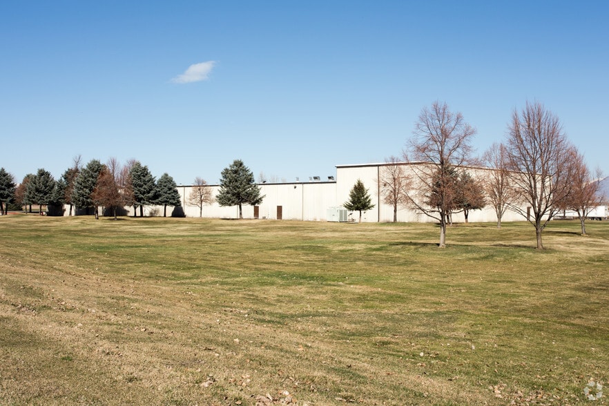 More Photos Of 1530 Mountain Springs Pky, Springville Manufacturing For Sale