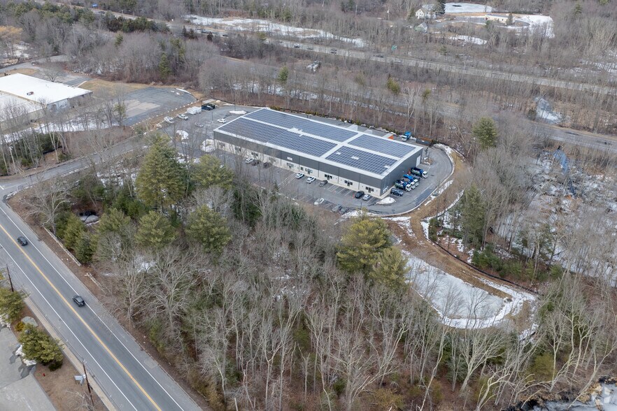 More Photos Of 77 South St, Hopkinton Research And Development For Lease