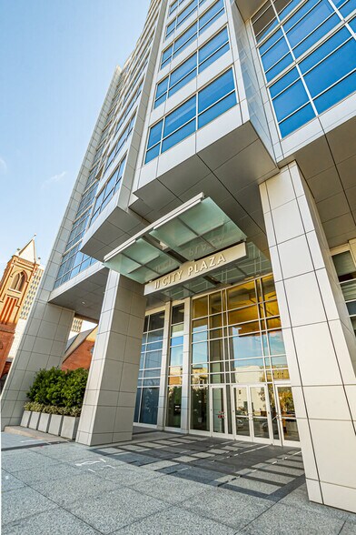 More Photos Of 400 Convention St, Baton Rouge Office For Lease