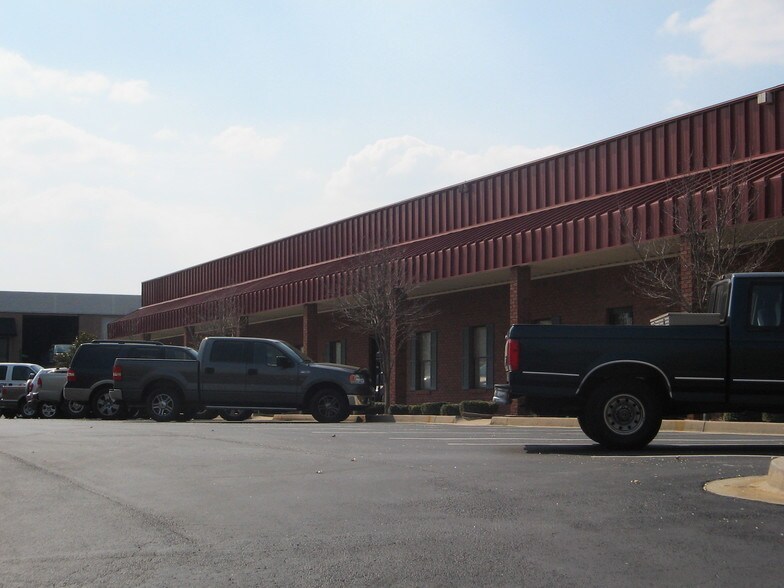 More Photos Of 3675 Hewatt Ct, Snellville Flex For Lease