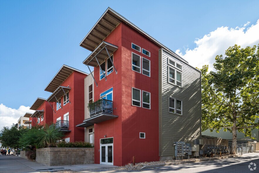 Primary Photo Of 1601 E 5th St, Austin Apartments For Lease