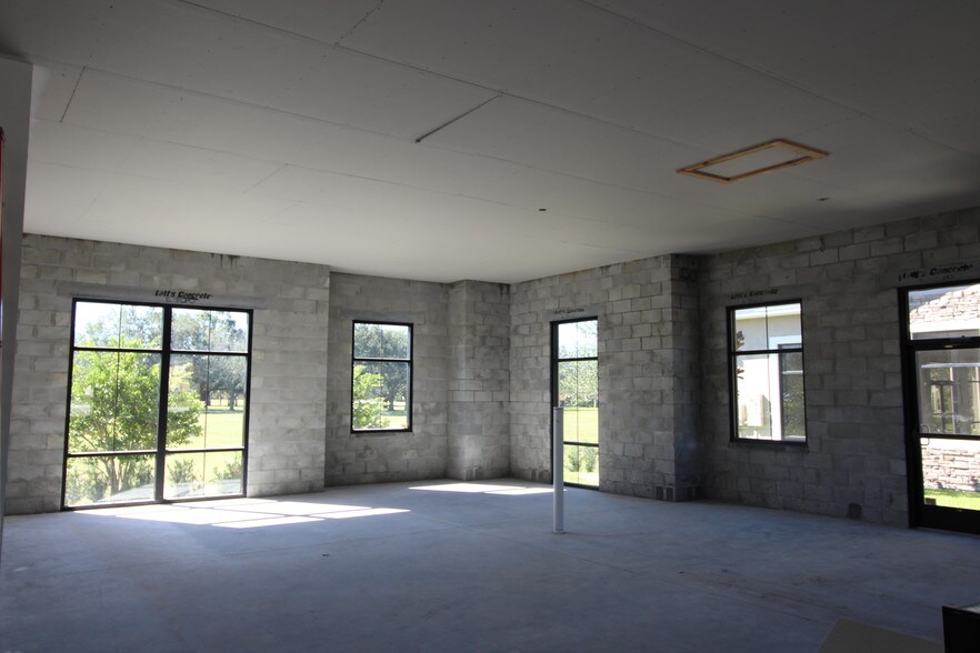 More Photos Of 938 International Pky, Lake Mary Medical For Lease