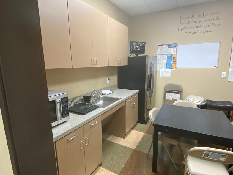 More Photos Of 4010 Sandy Brook Dr, Round Rock Medical For Sale