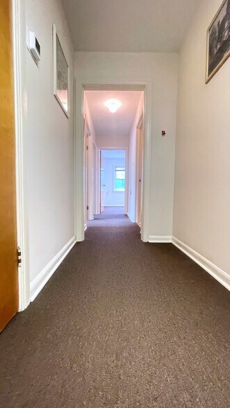 More Photos Of 14 Farmer St, Newnan Medical For Sale