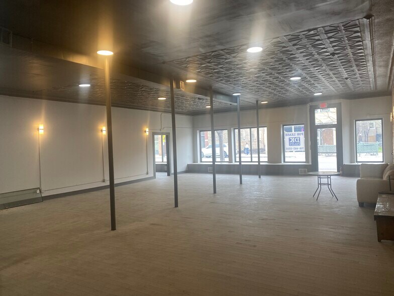 More Photos Of 6212 Roosevelt Rd, Oak Park Storefront Retail Office For Lease