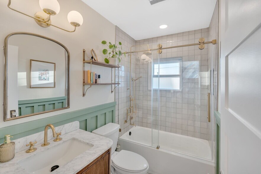 More Photos Of 418 W Ivy St, San Diego Apartments For Sale