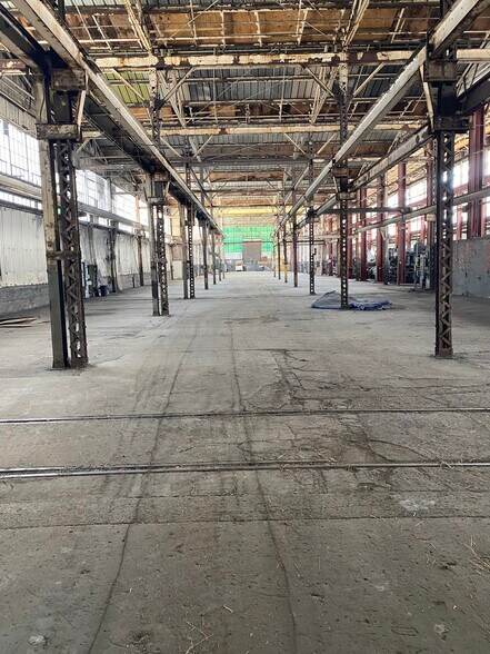 More Photos Of 225 Wetmore Ave SE, Massillon Warehouse For Lease