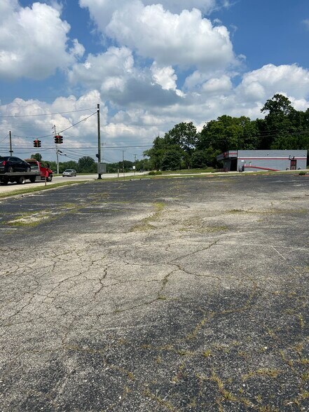 More Photos Of 501 E Trotwood Blvd, Trotwood Auto Repair For Sale
