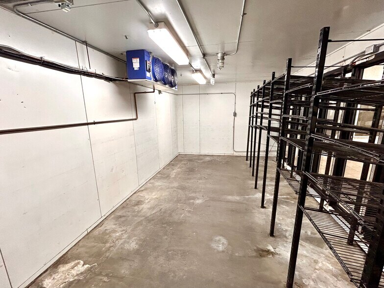 More Photos Of 4603 W Yellowstone Hwy, Mills General Retail For Sale