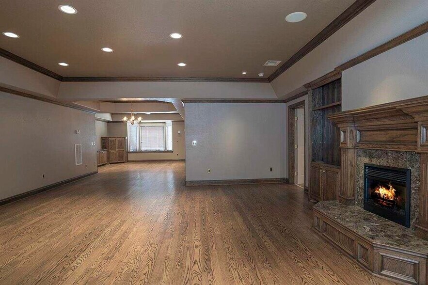 More Photos Of 1760 W Lakeview Rd, Stillwater Office For Sale