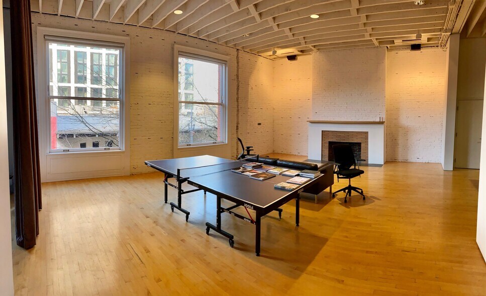 More Photos Of 1532 SW Morrison St, Portland Office For Sale